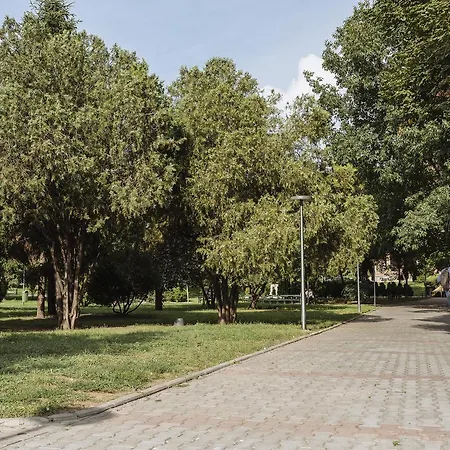 Апартаменти Luxury Centre Бухарест